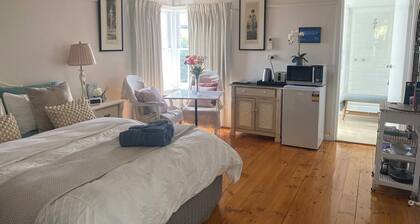 R&R Blue Diamond Luxury Studio Maryborough, Vic