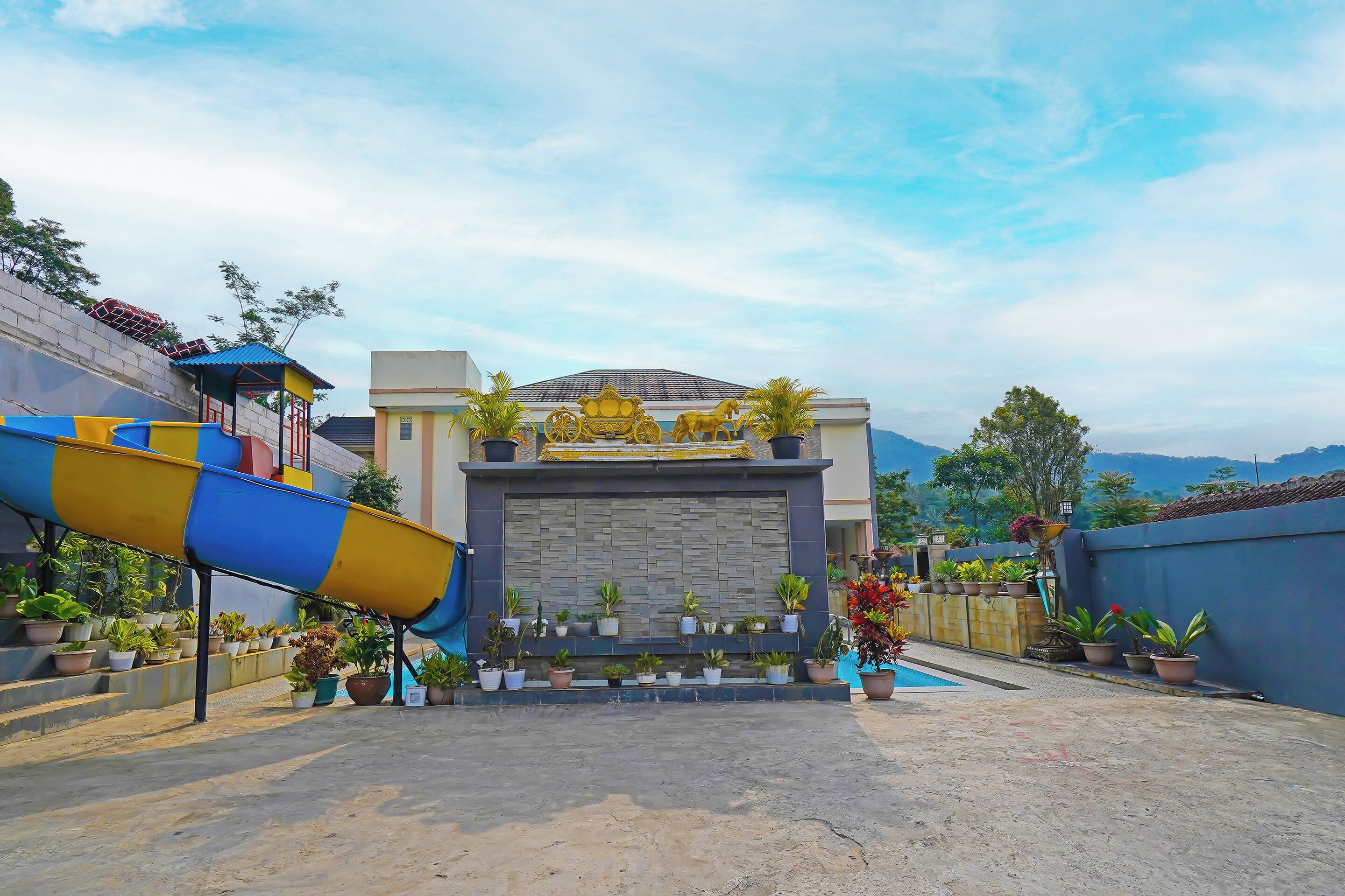 Fachada de la propiedad