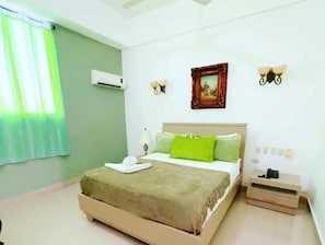 Standard Room | Iron/ironing board, free WiFi - Hotel Pegasus (La Vega)