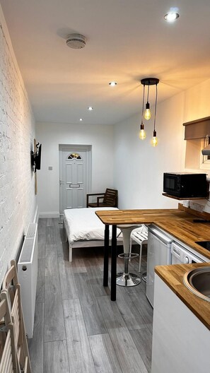 1 Schlafzimmer, WLAN, Bettwäsche