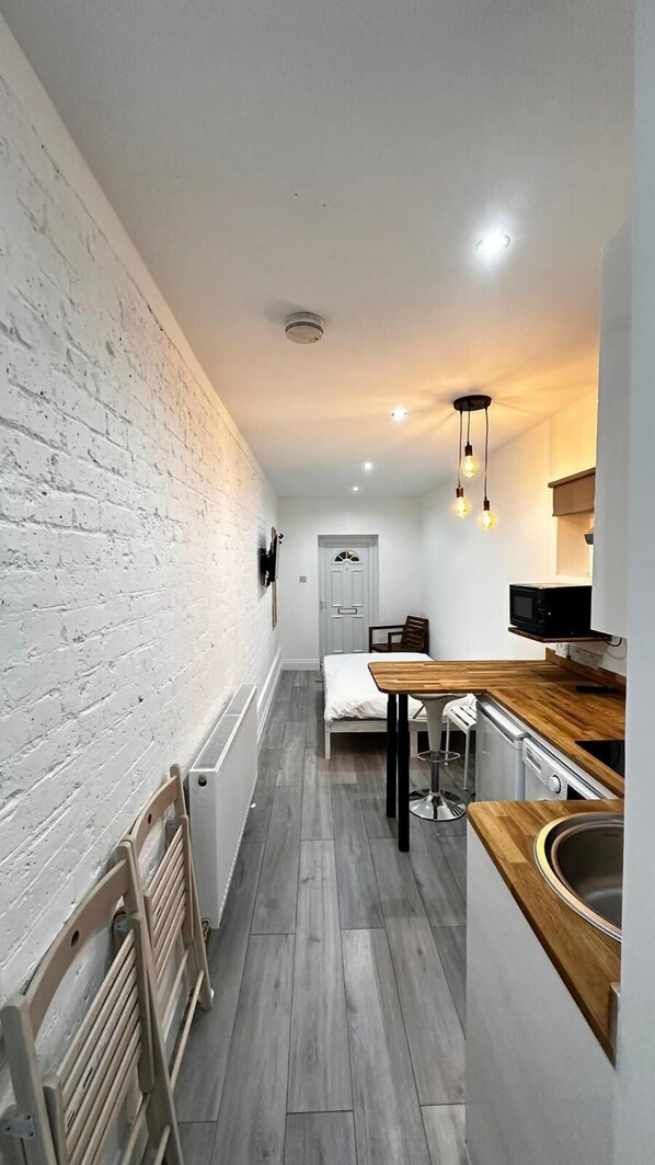 1 Schlafzimmer, WLAN, Bettwäsche