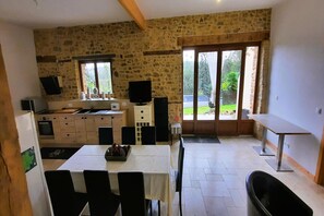 Dining - Holiday Home in Haute-Vienne near Nature Park (Les Salles-Lavauguyon)
