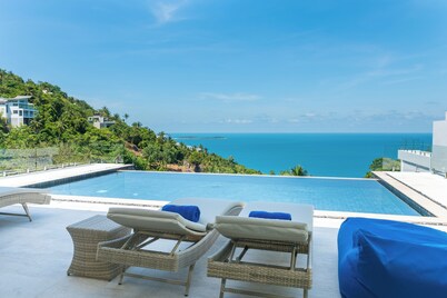 BLUE BUTTERFLY Luxury Pool Villa Ko Samui