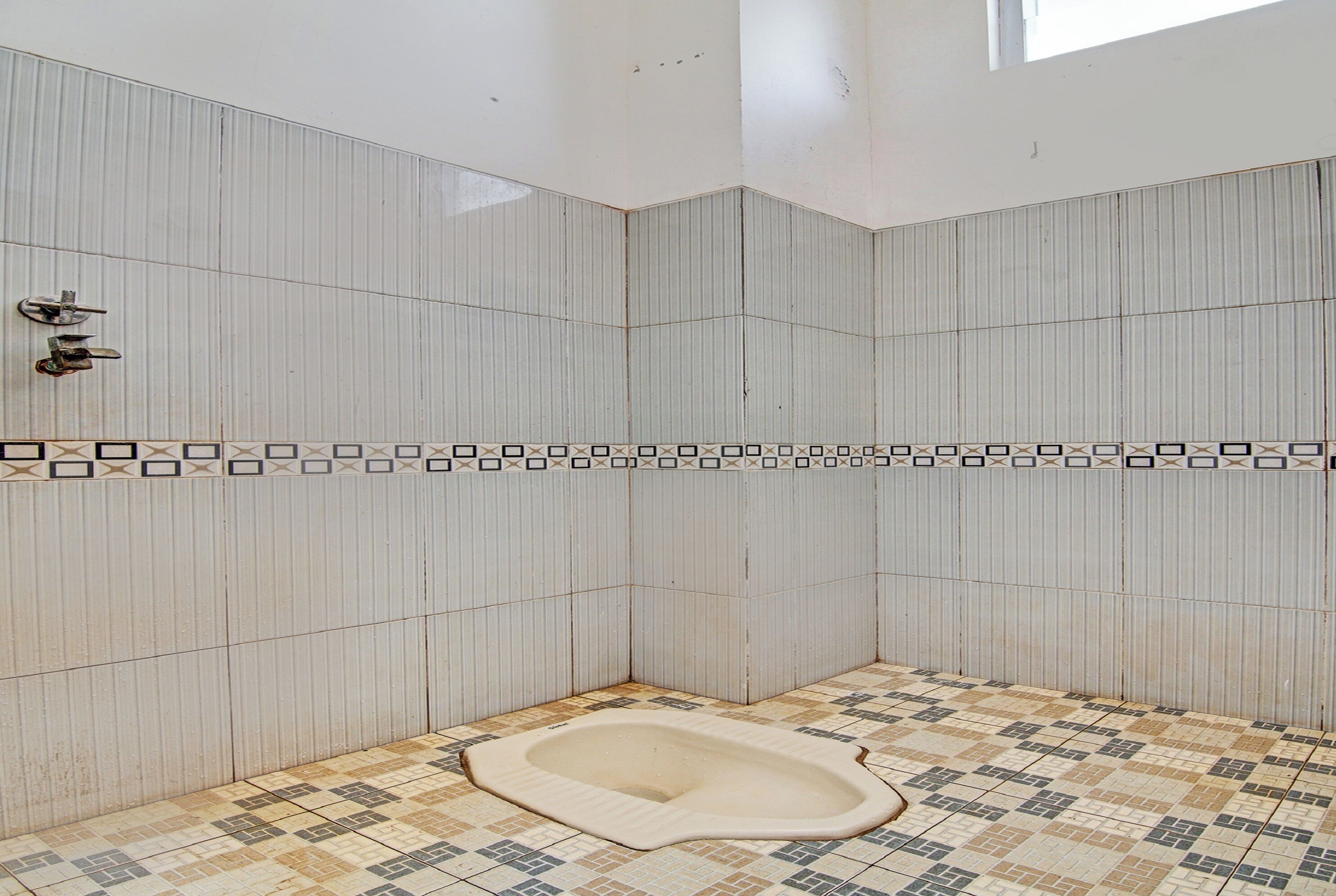 Foto - Hotel O Penginapan Syafira Near Perumahan Mustamindo Permai 1