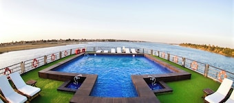 3 Nights nile cruise from Aswan to Luxor all-inclusive 