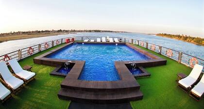 3 Nights nile cruise from Aswan to Luxor all-inclusive