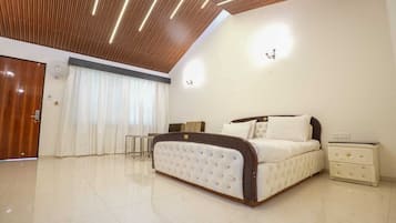 Grand Family room