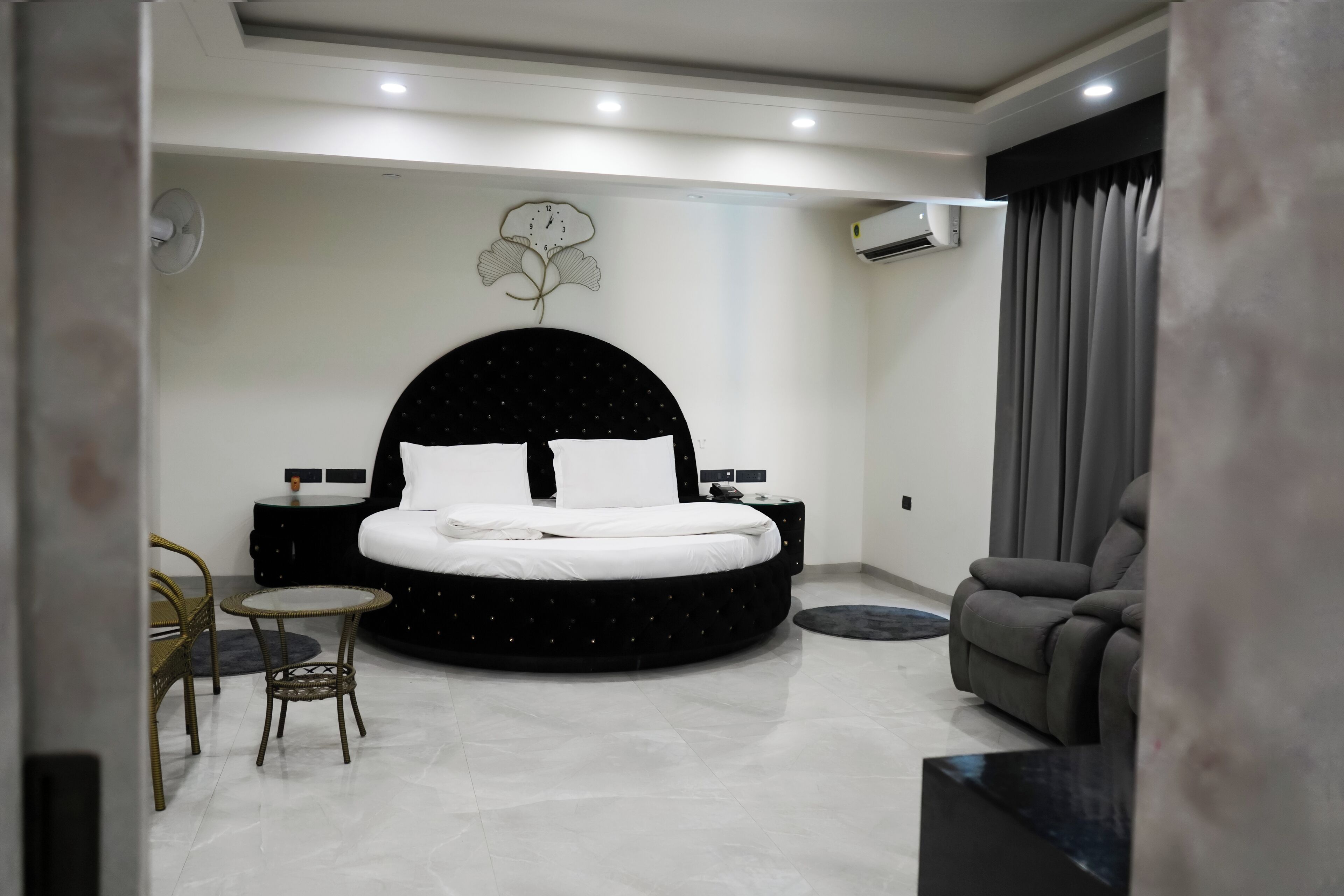 Meadow Suite with Private Balcony | Premium bedding, memory-foam beds, minibar, in-room safe