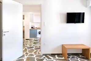 Interior - Apartment 'Stella's Studio' with Shared Terrace, Wi-Fi and Air Conditioning (Galissas)