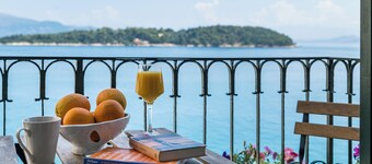 Fotiadis Family Luxury Suites by Konnect