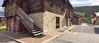 Studio 'Campacc Lia' with Mountain View, Shared Garden and Wi-Fi