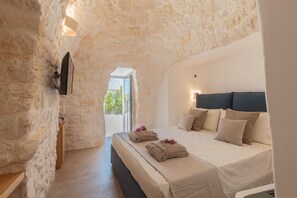 5 Schlafzimmer, Bügeleisen/Bügelbrett, kostenloses WLAN, Bettwäsche