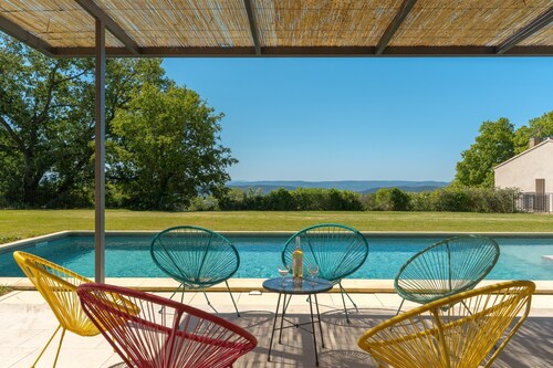 Villa 'La Déboulière' avec piscine privée, Wi-Fi et climatisation