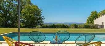 Villa 'La Déboulière' with Private Pool, Wi-Fi and Air Conditioning