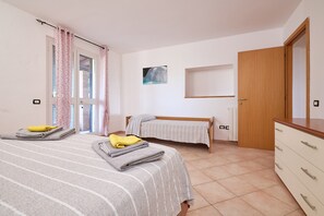 1 bedroom, free WiFi, bed sheets