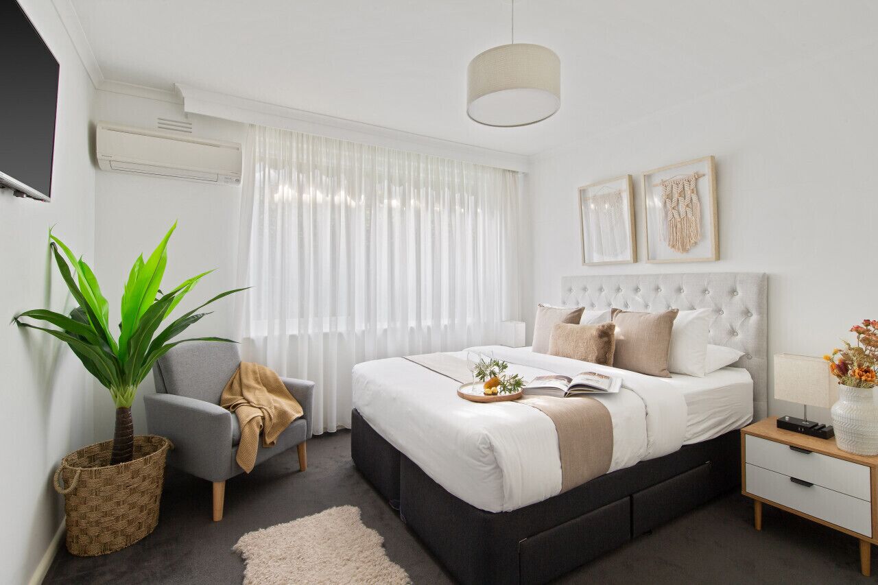 1 bedroom, desk, iron/ironing board, travel cot