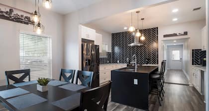 New! Downtown family getaway!