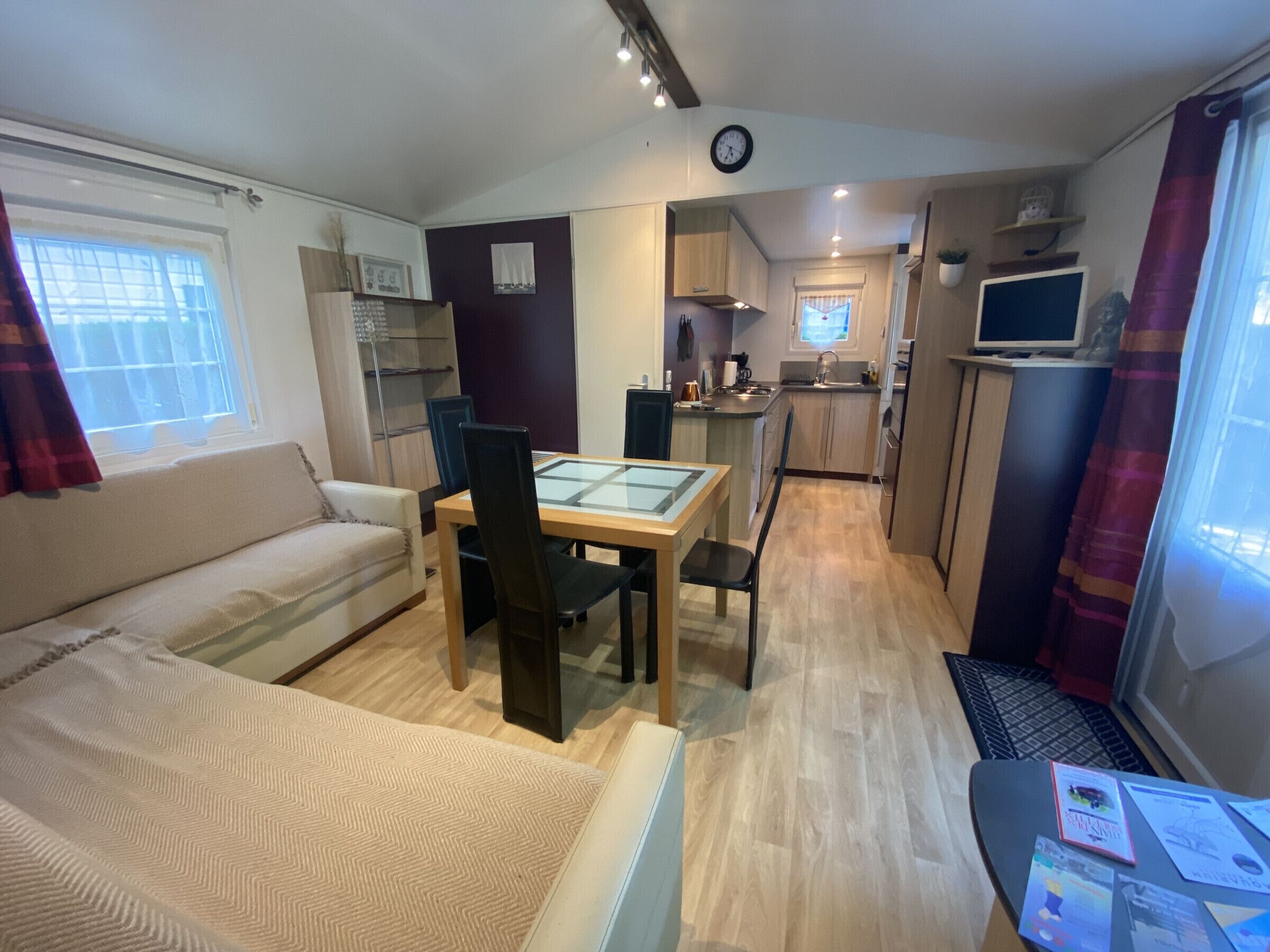 Mobil home 2 chambres, avec piscine
