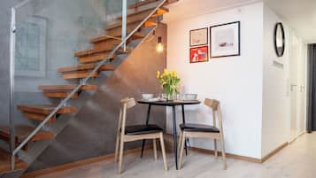 Studio Suite | Dining room
