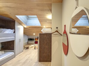 3 bedrooms, free WiFi, bed sheets - Stunning duplex in Courchevel, spacious and modern for 8 people (Courchevel 1650)