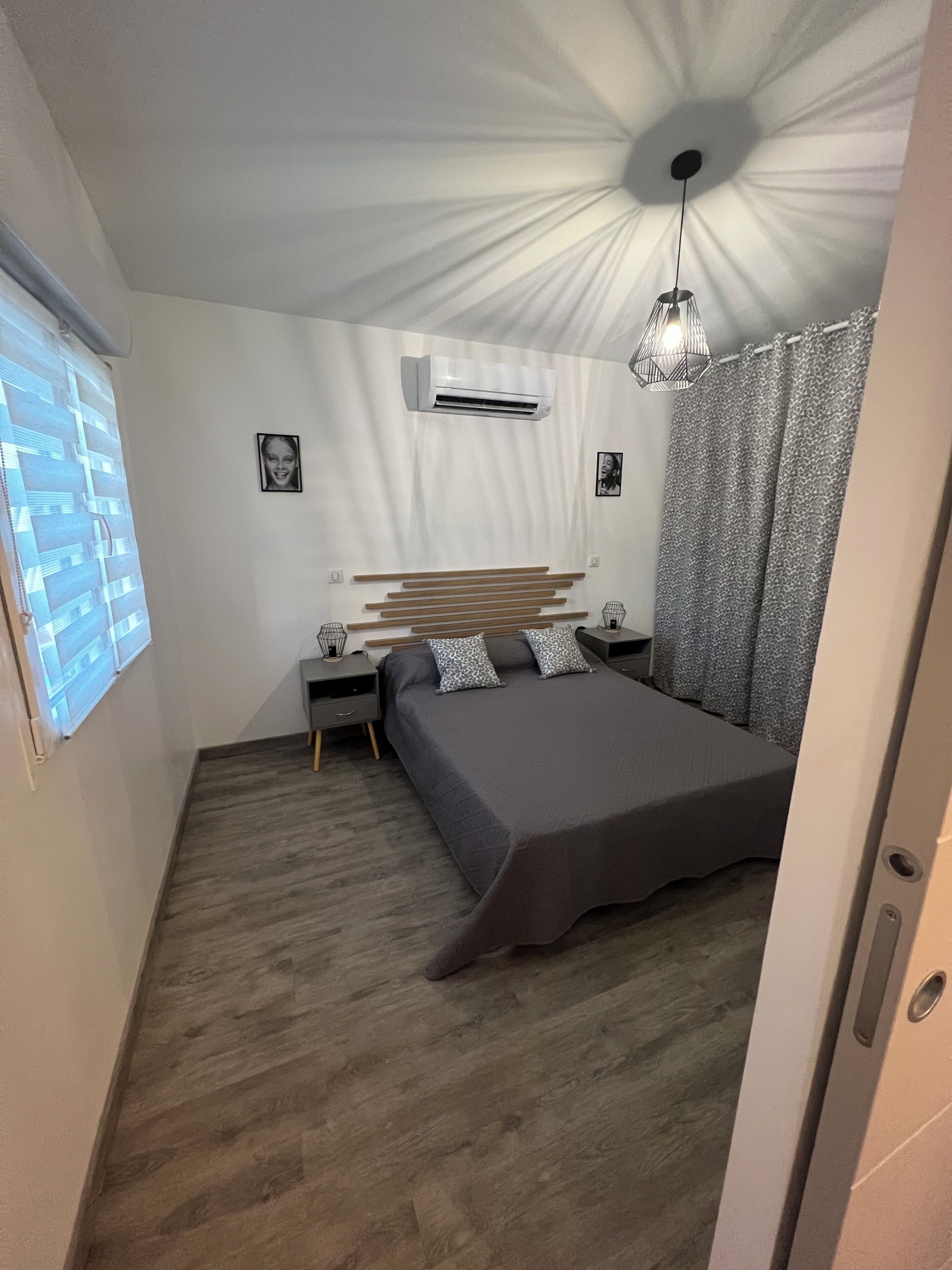 1 chambre, fer et planche à repasser, lit parapluie, Wi-Fi