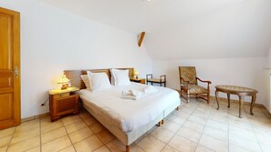 2 habitaciones, wifi gratis y ropa de cama 