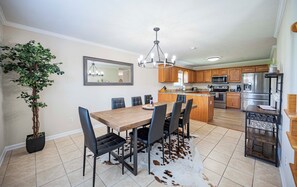 تناول الطعام