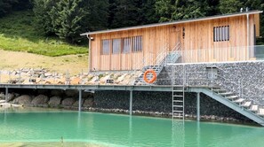 Seasonal outdoor pool, pool umbrellas, sun loungers - Köpfle Alpe (Balderschwang)
