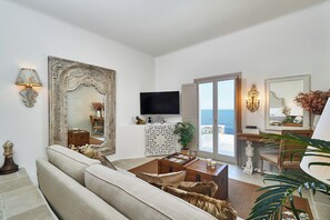 1 bedroom, premium bedding, in-room safe, individually furnished - Aqua Mykonos Suites - Adults Only (Mykonos)