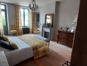 5 bedrooms, free WiFi