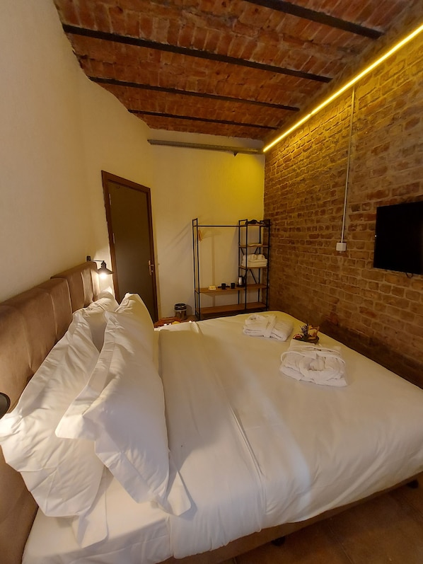 Habitación Confort | Sábanas de algodón egipcio, ropa de cama de alta calidad y edredón