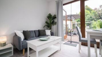 Fernseher, Stereoanlage