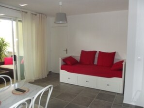 Interior - Seaside Apartment with Pool, A/C, and Garage - Sleeps 6, Port Camargue (Port Camargue)
