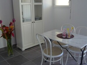 Dining - Seaside Apartment with Pool, A/C, and Garage - Sleeps 6, Port Camargue (Port Camargue)