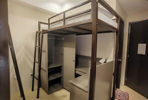 Deluxe Twin Room | 1 bedroom, rollaway beds, bed sheets