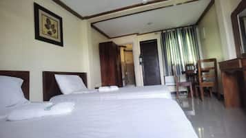 1 bedroom, rollaway beds, bed sheets