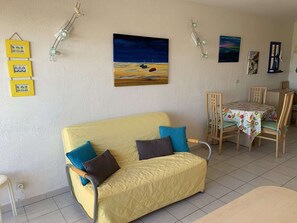 Living area - Charming 2-Room Apartment with Pool, Terrace, and Parking Near Port Camargue (Port Camargue)