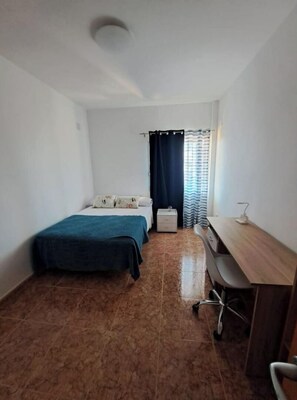 3 quartos, escrivaninha, Wi-Fi de cortesia