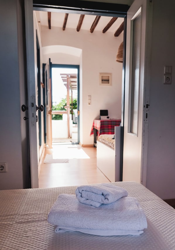 2 habitaciones, tabla de planchar con plancha y wifi gratis