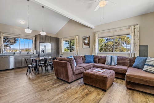 Jupiter Drive | 2BR/2BA | Spend Spring in Flagstaff!