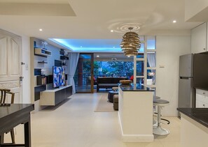 Deluxe Apartment, 2 Bedrooms, Sea View | 2 bedrooms, in-room safe, individually decorated, laptop workspace - Peaceful retreat at Kalim Bay by Lofty (Patong)