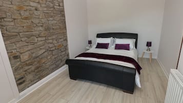 2 habitaciones, decoración personalizada y muebles diferentes