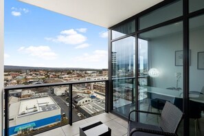 Property grounds - The elegant 1BR CBD Apt - City view - Parking (Adelaide)