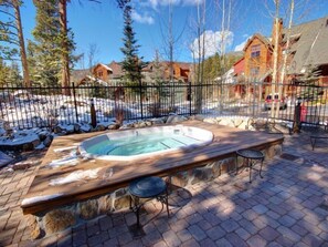 Condo (The Seasons Keystone 2 Bedroom in Lak) | Exterior