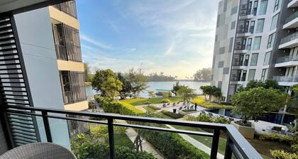 Modern apartment at Cassia by Lofty