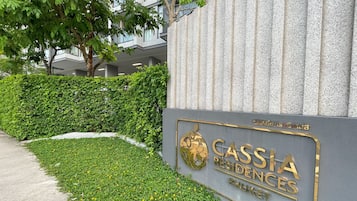 Pintu masuk properti