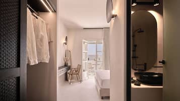 Deluxe Double Room | Free WiFi