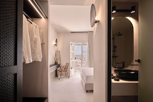 Deluxe Double Room | Free WiFi