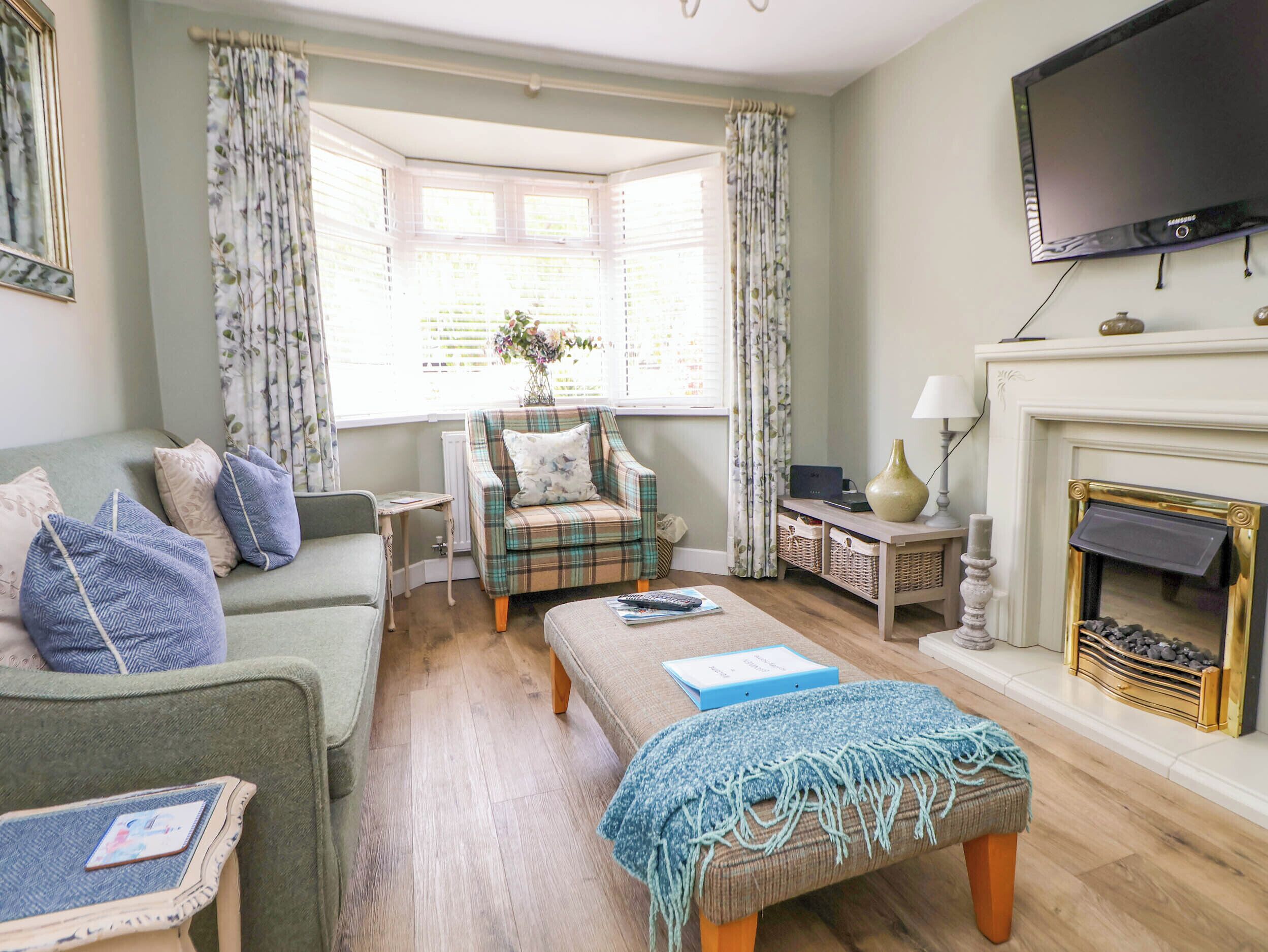 Cottage | Living area