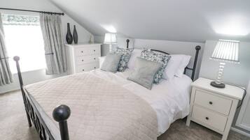 4 slaapkamers, individueel gedecoreerd, individueel gemeubileerd